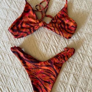 Skatie swim bikini in Wild print